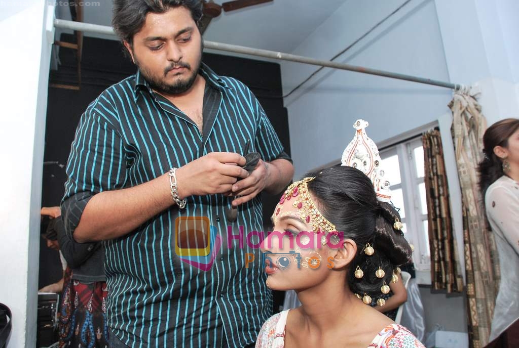 Purbi Joshi at Bharat & Dorris hair and makeup fashion week Grand finale on 13th April 2010 