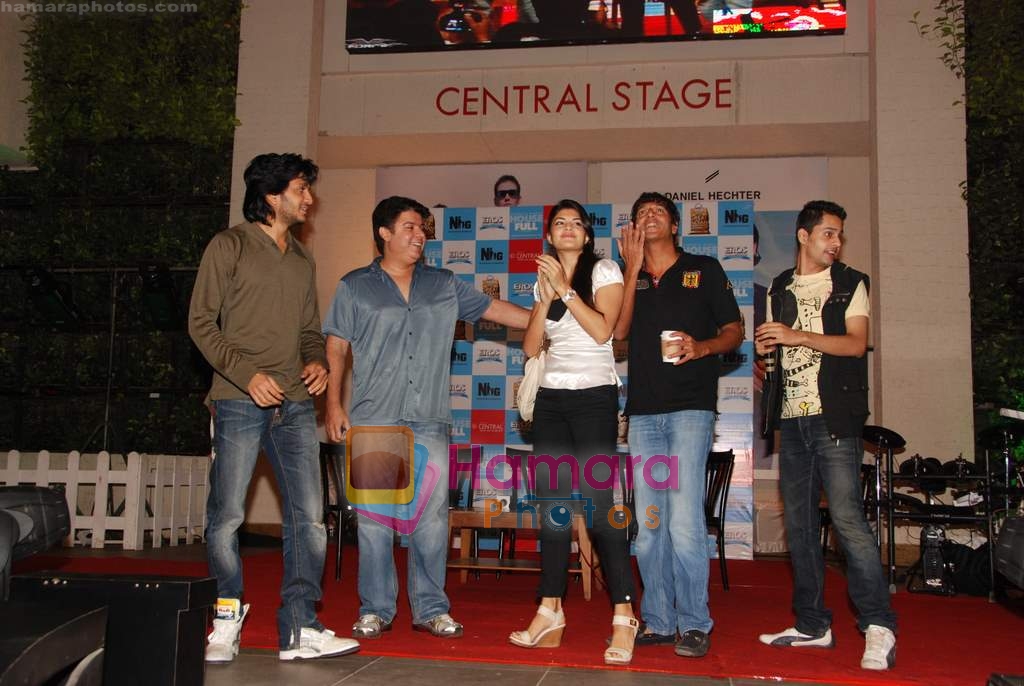 Jacqueline Fernandez, Ritesh Deshmukh, Sajid Khan, Chunky Pandey at the launch of Great Indian Shopping festival in SOBO Central on 17th April 2010 