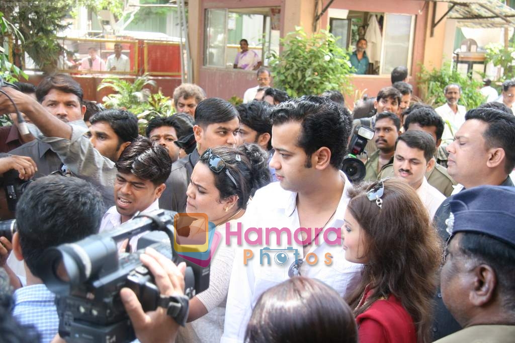 Rahul Mahajan and Dimpy Ganguly get their marriage certificate in Elphinstone on 20th April 2010 