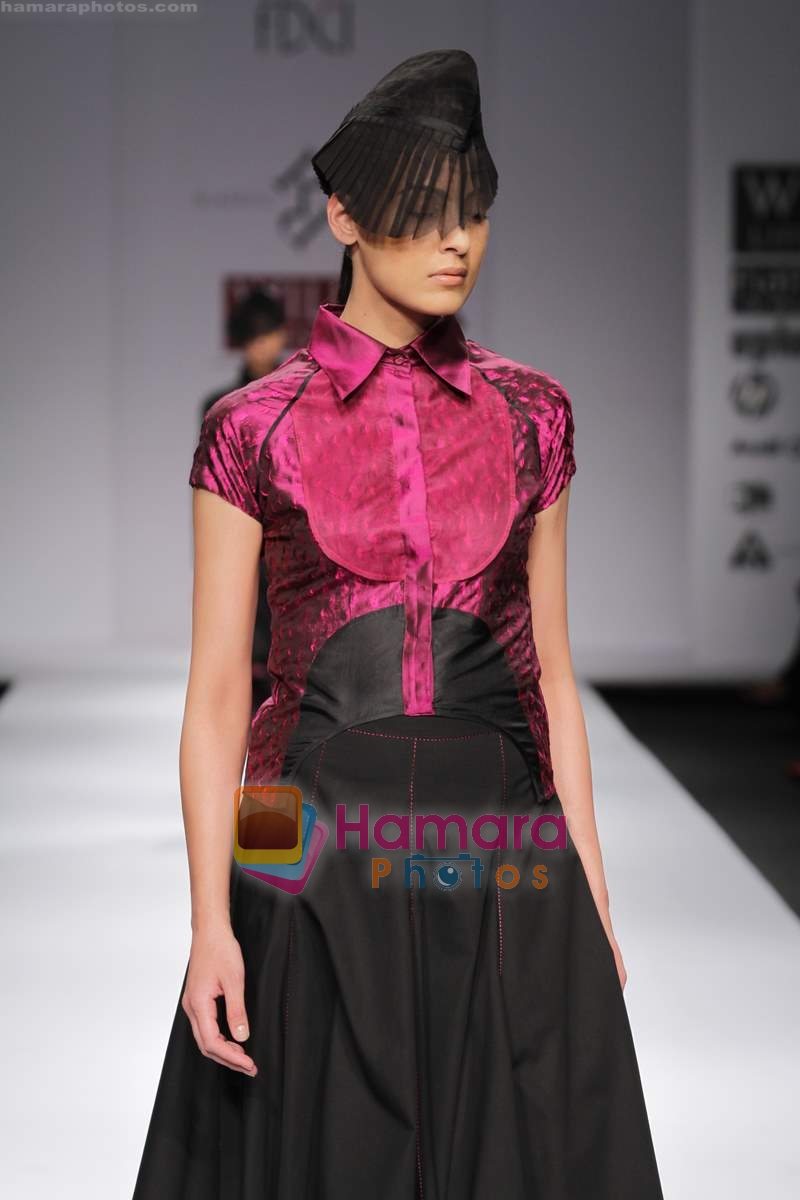Model walk the ramp for Rahul Reddy at Wills India Fashion Week day 5 on 29th March 2010 