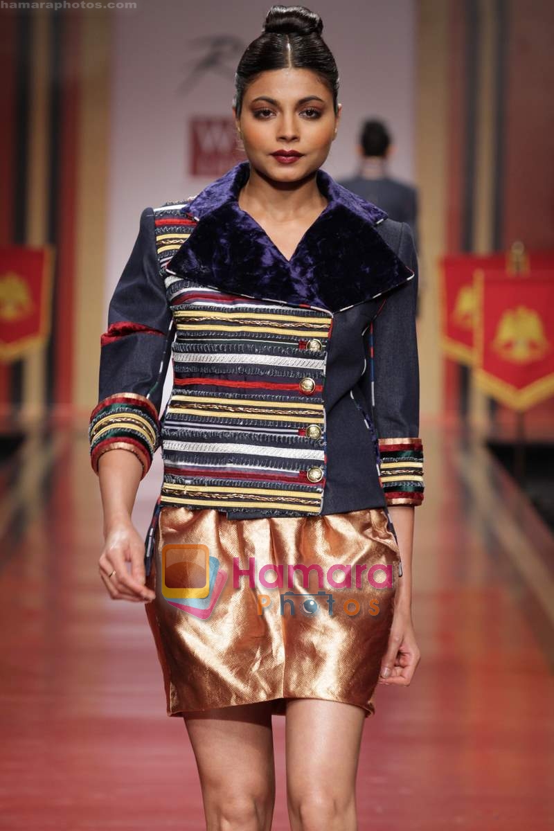 Model walk the ramp for Ritu Beri at Wills India Fashion Week day 5 on 29th March 2010 