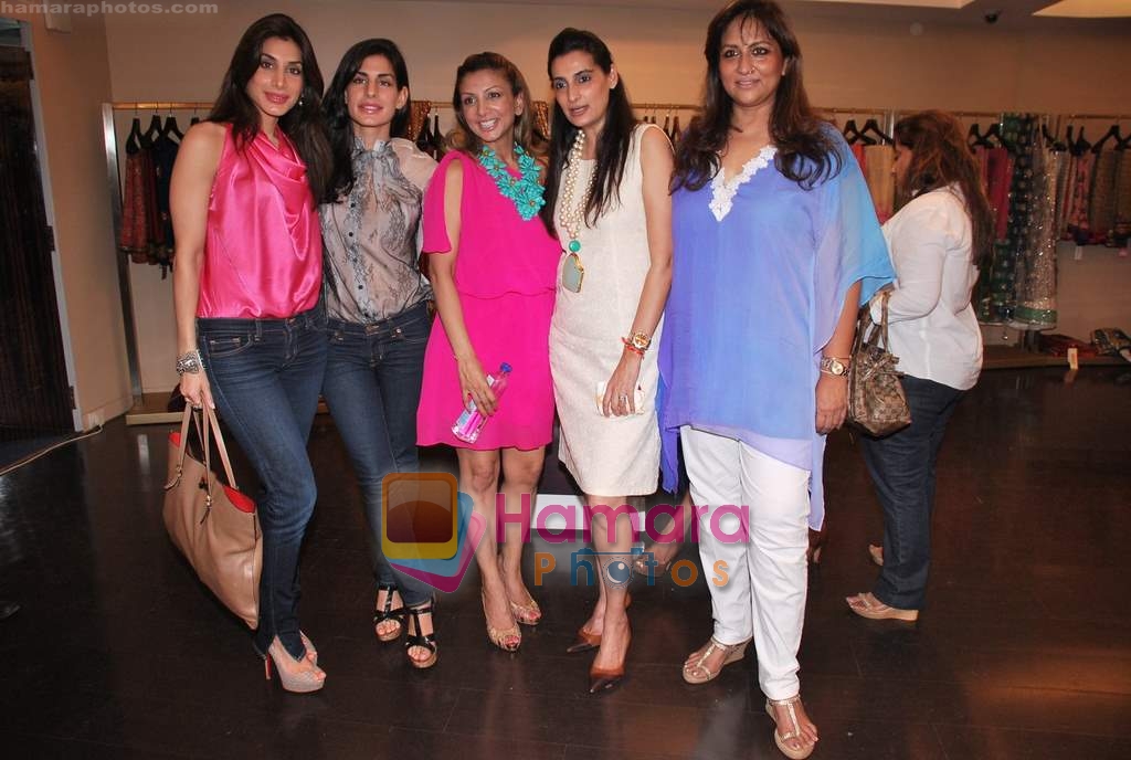 Mana Shetty at the Launch of Aza's New Collections From I Bella, Malaga And Vivre in Mumbai on 27th April 2010 