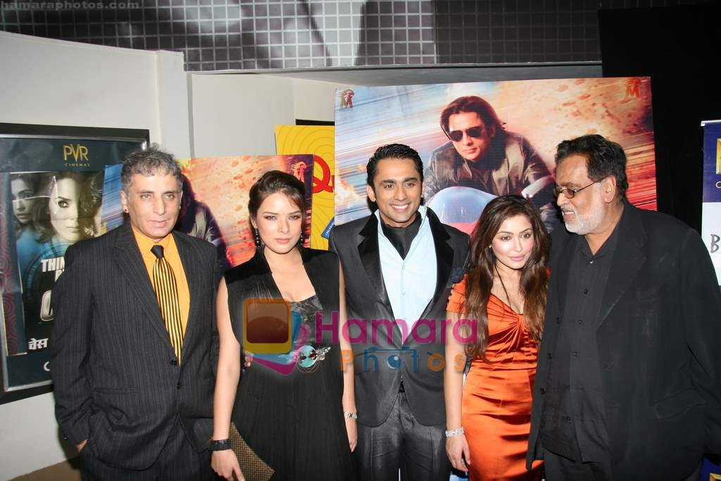 Udita Goswami, Anuj Saxena, Tarina Patel, Aditya Raj Kapoor, Jagmohan Mundhra at Chase film premiere in Cinemax on 29th April 2010 