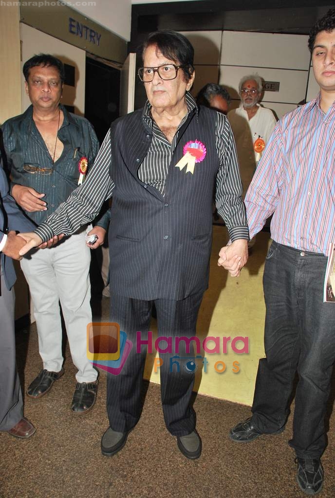 Manoj Kumar at Dadasaheb Phalke Awards in Bhaidas Hall on 30th April 2010 
