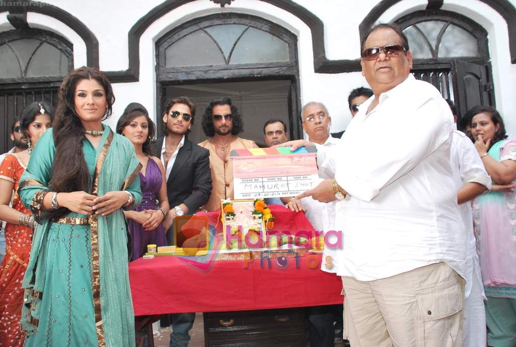 Raveena Tandon, Satish Kaushik at Film Mahurat of the Raveena Tandon starrer titled Agni in Goredgaon on 10th May 2010 