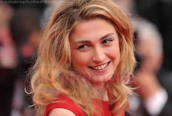 Julie Gayet attend the ROBIN HOOD Premiere at the Palais des Festivals during the 63rd Annual Cannes Film Festival on May 12, 2010 in Cannes, France 
