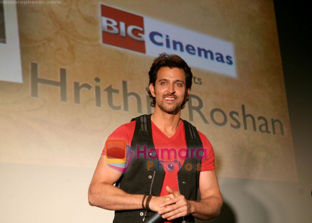 Hrithik Roshan promotes Kites at Manhattan Big Cinemas on 15th May 2010 
