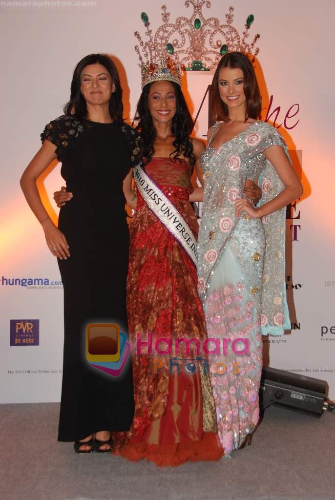 Sushmita Sen, Stefania Fernandez with I am She contestants in Westin Hotel on 30th May 2010 