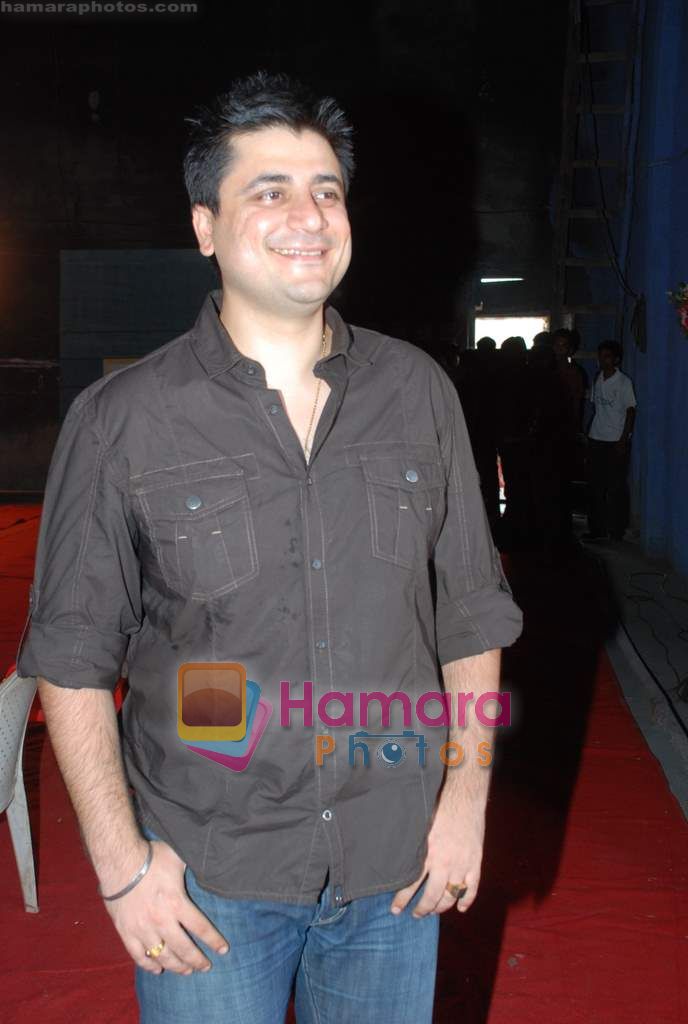 Goldie Behl at the launch of Thoda Hai Bas Thode Ki Zaroorat Hai show on Colors in Kamalistan on 2nd June 2010 