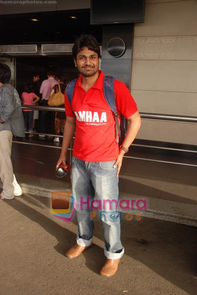 leave for IIFA Colombo in Mumbai Airport on 2nd June 2010 