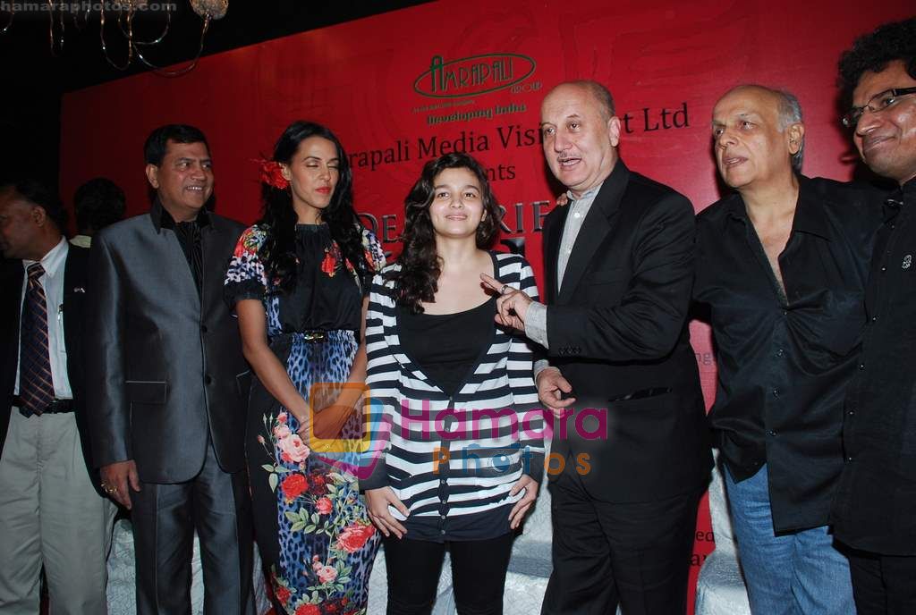 Neha Dhupia, Anupam Kher, Mahesh Bhatt at Dear Friend Hitler film launch in Novotel on 6th June 2010 