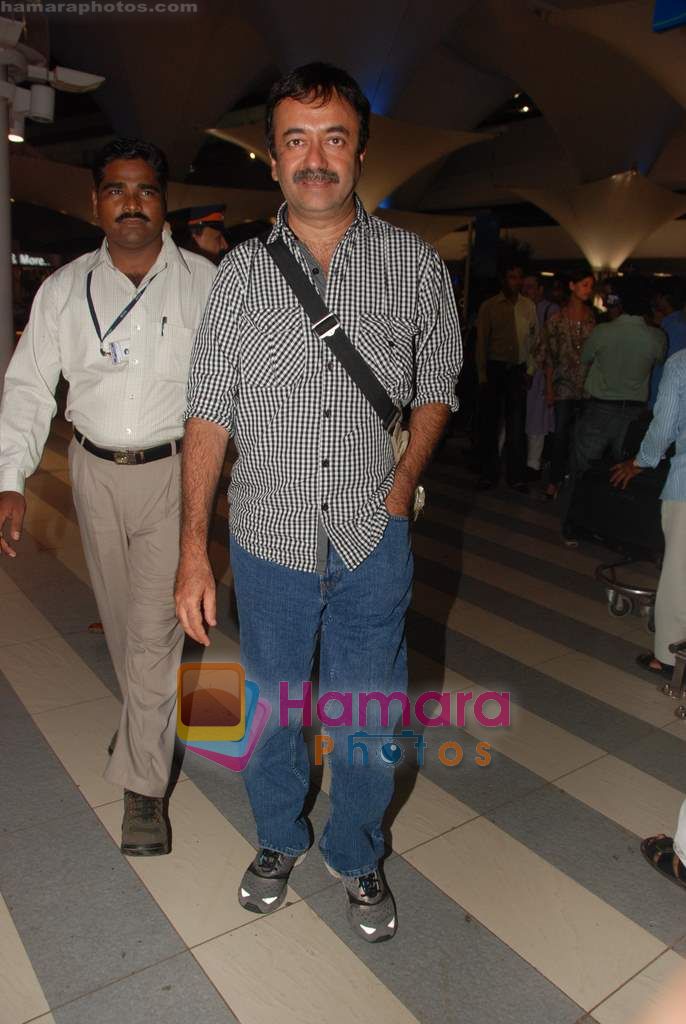 Rajkumar Hirani arrive back from IIFA in Mumbai Airport on 6th June 2010 