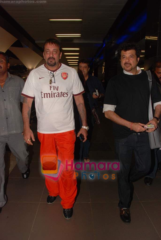 Sanjay Dutt, Anil Kapoor arrive back from IIFA in Mumbai Airport on 6th June 2010 