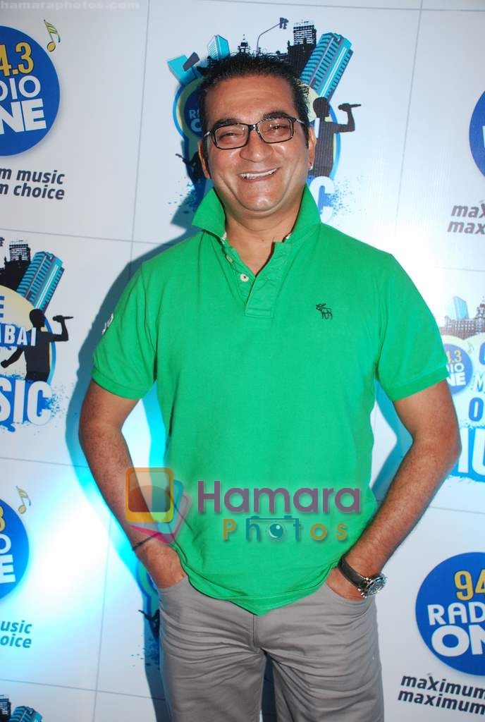 Abhijeet Bhattacharya at 93.4 Radio One launches One Mumbai, One Music in Palladium, Mumbai on 30th July 2010 