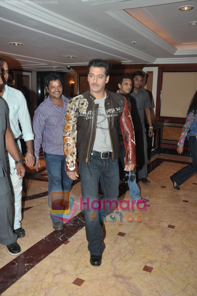 Salman Khan host Bigg Boss 4 on Colors in Taj Land's End, Bandra, Mumbai on 3rd Aug 2010~0