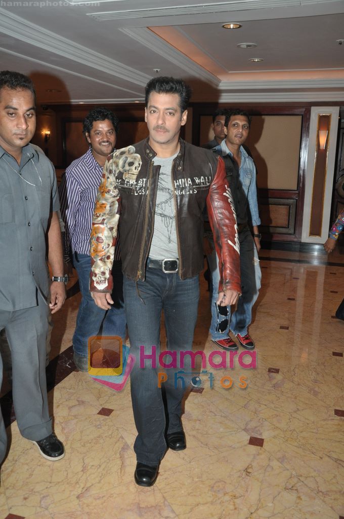 Salman Khan host Bigg Boss 4 on Colors in Taj Land's End, Bandra, Mumbai on 3rd Aug 2010 ~0