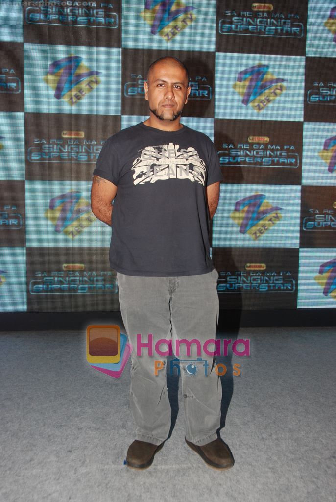 Vishal Dadlani at the launch of Zee Singing Superstar in Renaissnace Hotel, Powai on 3rd Aug 2010 