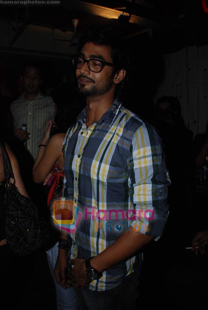 at Barcode 53 launch by Hiten and Gauri Tejwani in Andheri on 6th Aug 2010 