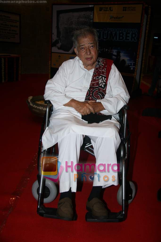 Shashi Kapoor at Complicate's A Disappearing Number play in NCPA on 8th Aug 2010 