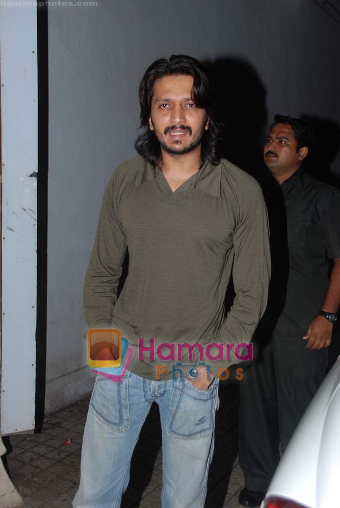 Ritesh Deshmukh watch film Expendables in PVR, Juhu on 13th Aug 2010 
