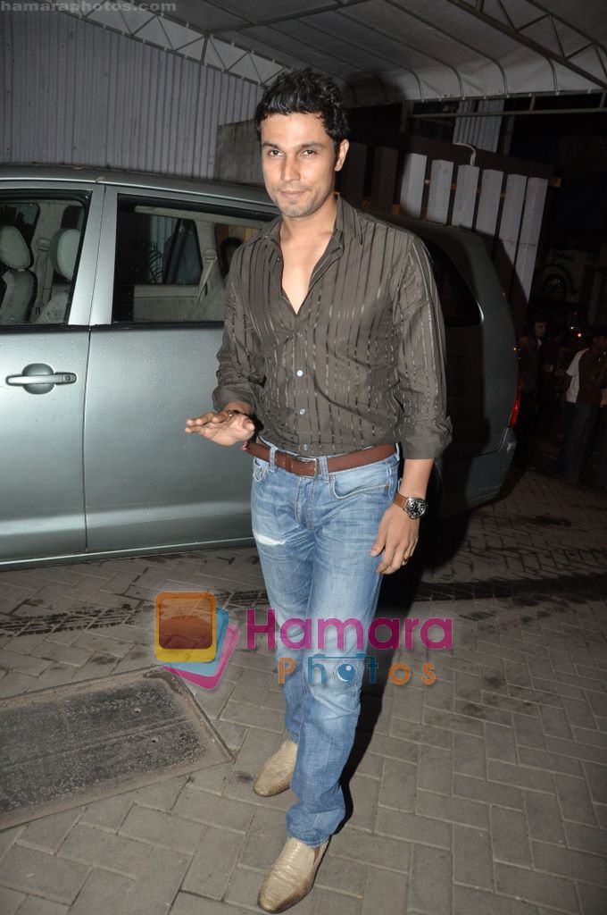 Randeep Hooda at the launch of Starweek 1st anniversary Issue in Cest La Vie on 13th Aug 2010 