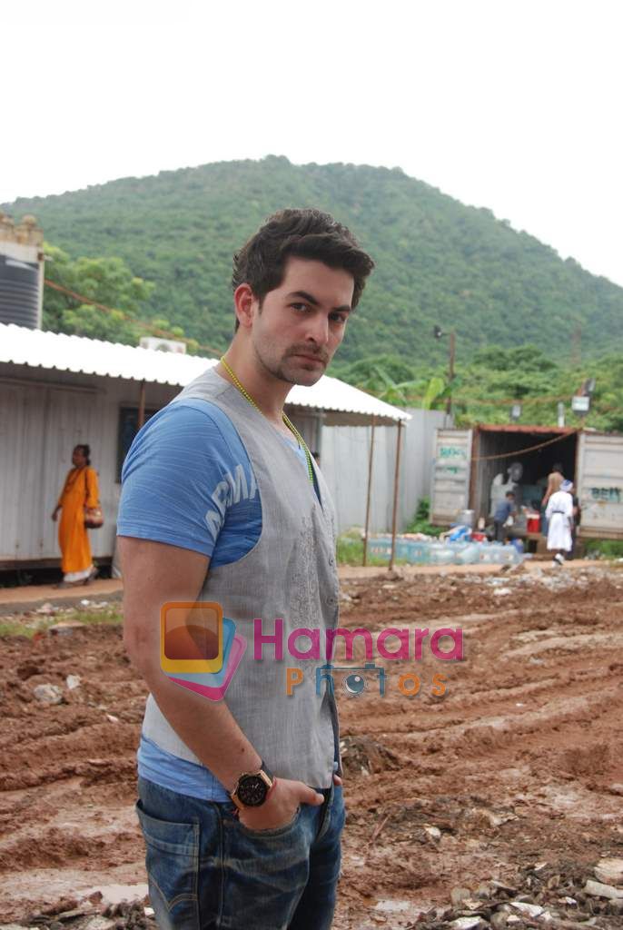Neil Mukesh on the sets of India's Got Talent in Filmcity on 21st Aug 2010 