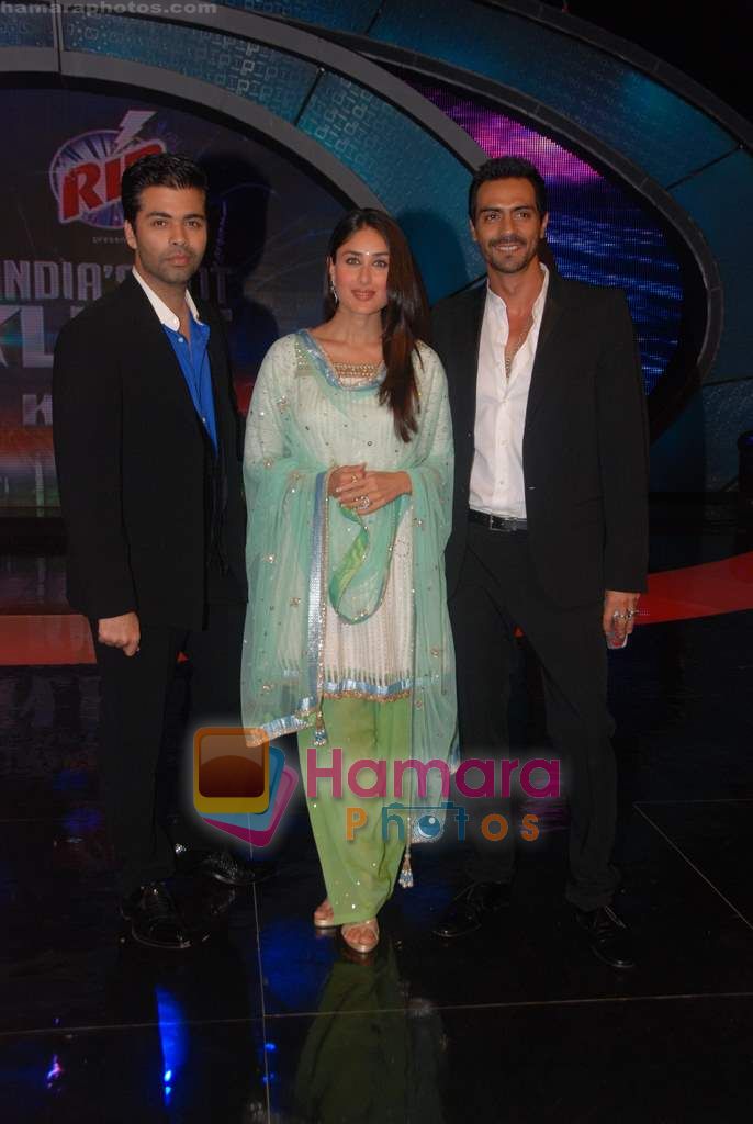 Kareena Kapoor, Karan Johar, Arjun Rampal Promote We Are Family movie on the sets of India's Got Talent in Filmcity on 23rd Aug 2010 