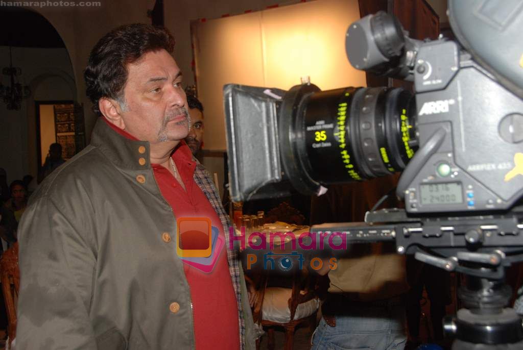 Rishi Kapoor on the sets of Tell Me O Khuda in Filmcity on 27th Aug 2010 