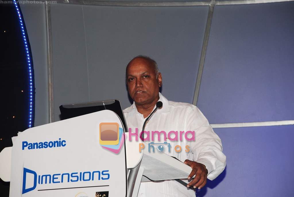 promote Panasonic 3-D cameras and LCD in Yashraj on 27th Aug 2010 