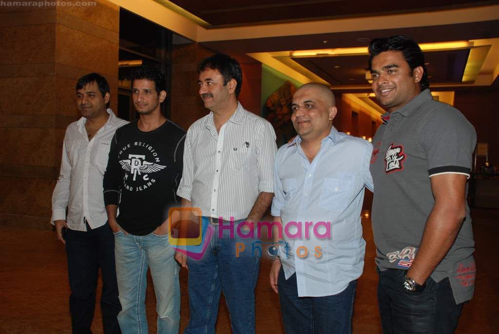 Rajkumar Hirani, Madhavan, Sharman Joshi at 3 Idiots DVD launch in Grand Hyatt on 27th Aug 2010 