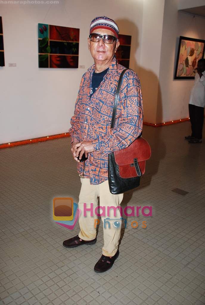 Ananya Banerjee at Ananya Banerjee's art exhibition in Kala Ghoda on 31st Aug 2010 