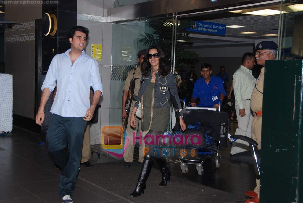 Mallika Sherawat comes to India in International airport on 1st Sept 2010 