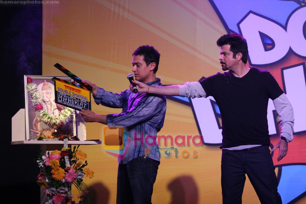 Aamir Khan, Anil Kapoor at Double dhamaal Launch in Mehboob Studio, Mumbai on 1st Sept 2010 