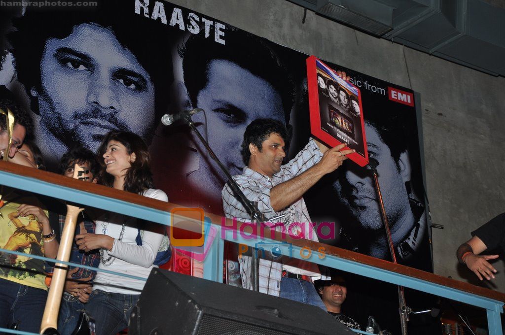 Pooja Batra at the launch of Rio Band's Raaste Album in Hard Rock Cafe, Mumbai on 7th Sept 2010 