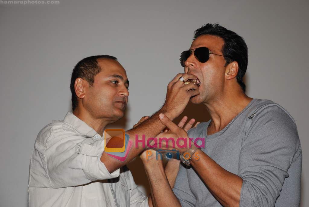 Akshay Kumar birthday and first look of film Action Replay in PVR on 8th Sept 2010 