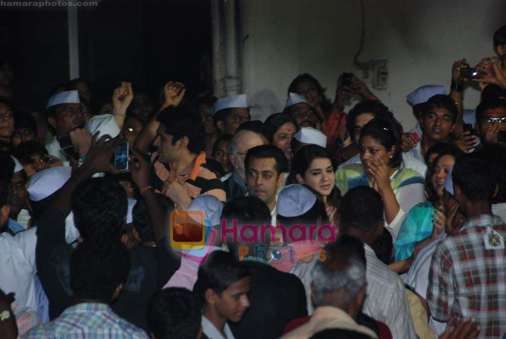 Salman Khan at Salman Khan's Ganpati visarjan on 12th Sept 2010 