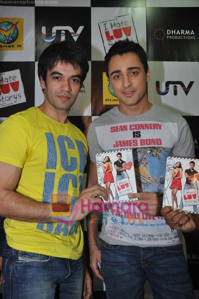 Imran Khan and Punit Malhotra at the Launch of I Hate Love Storys dvd in Planet M, Mumbai on 13th Sept 2010 