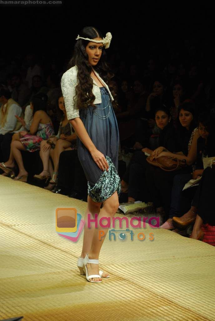 Model walks the ramp for Abhishek Dutta Show at Lakme Winter fashion week day 1 on 17th Sept 2010 