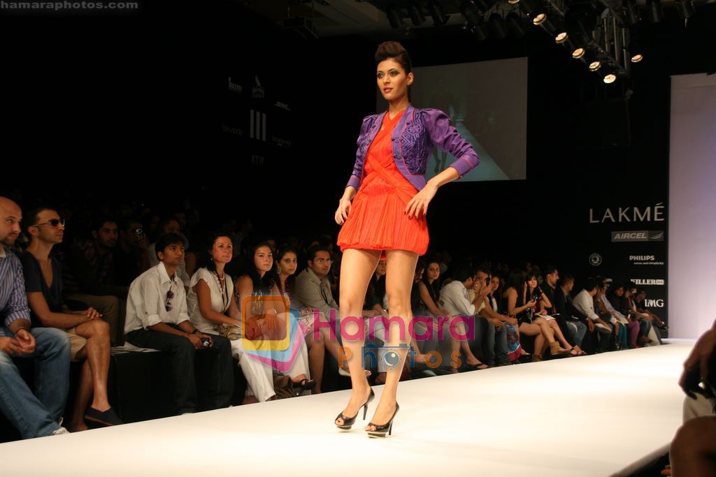 Model walks the ramp for Soup By Sougat Paul Show at Lakme Winter fashion week day 4 on 20th Sept 2010 