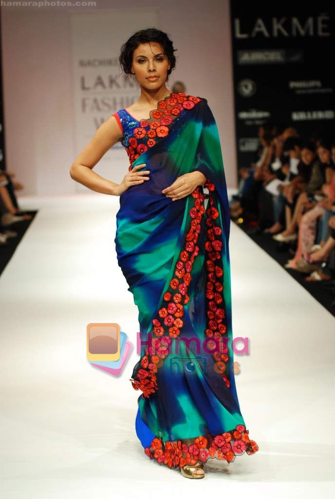 Model walks the ramp for Nachiket Barve Show at Lakme Winter fashion week day 3 on 19th Sept 2010 