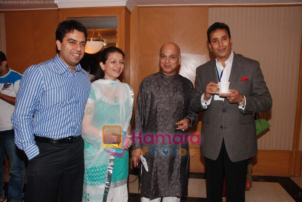 at Priyadarshni Award in Mumbai on 19th Sept 2010 