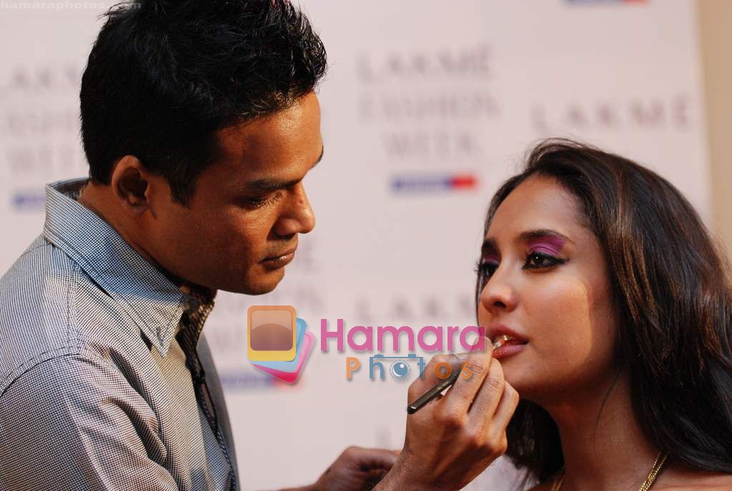 Shraddha kapoor makeover at Lakme Fashion Week on 20th Sept 2010 