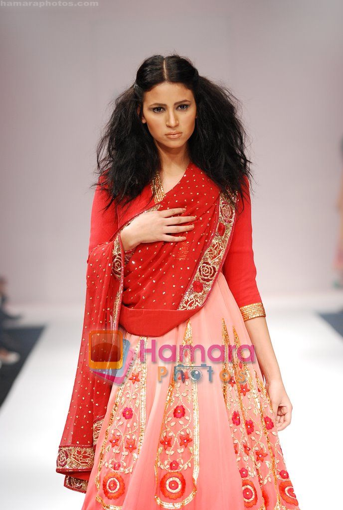 Model walks the ramp for Abhirahul Show at Lakme Winter fashion week day 5 on 21st Sept 2010 