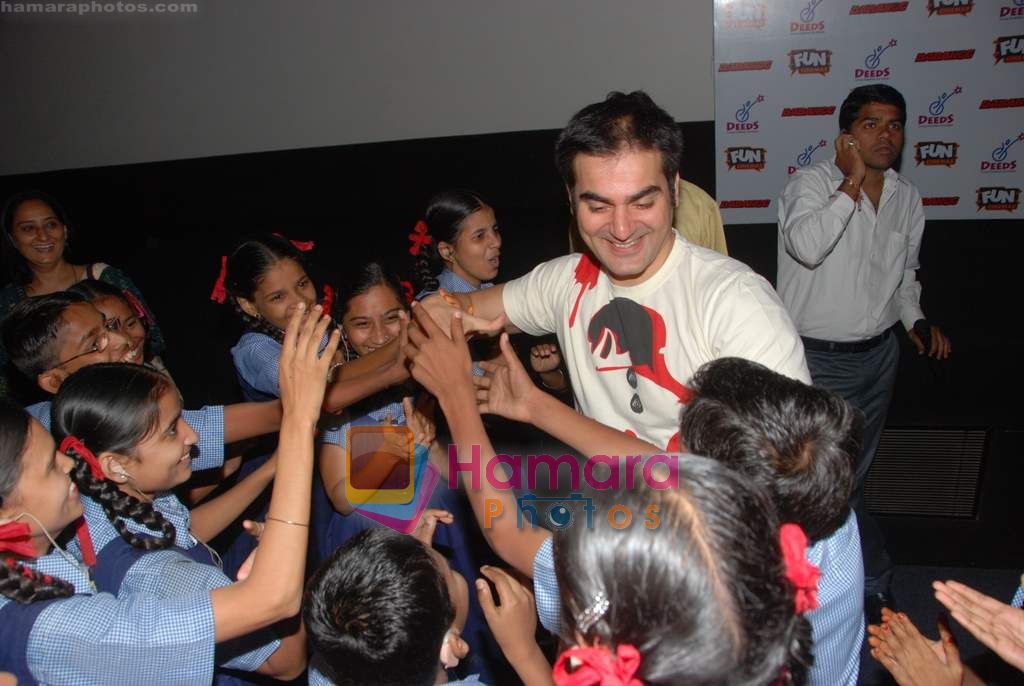 Arbaaz Khan at special screening of Dabangg for DEEDS NGO kids in Fun on 21st Sept 2010 