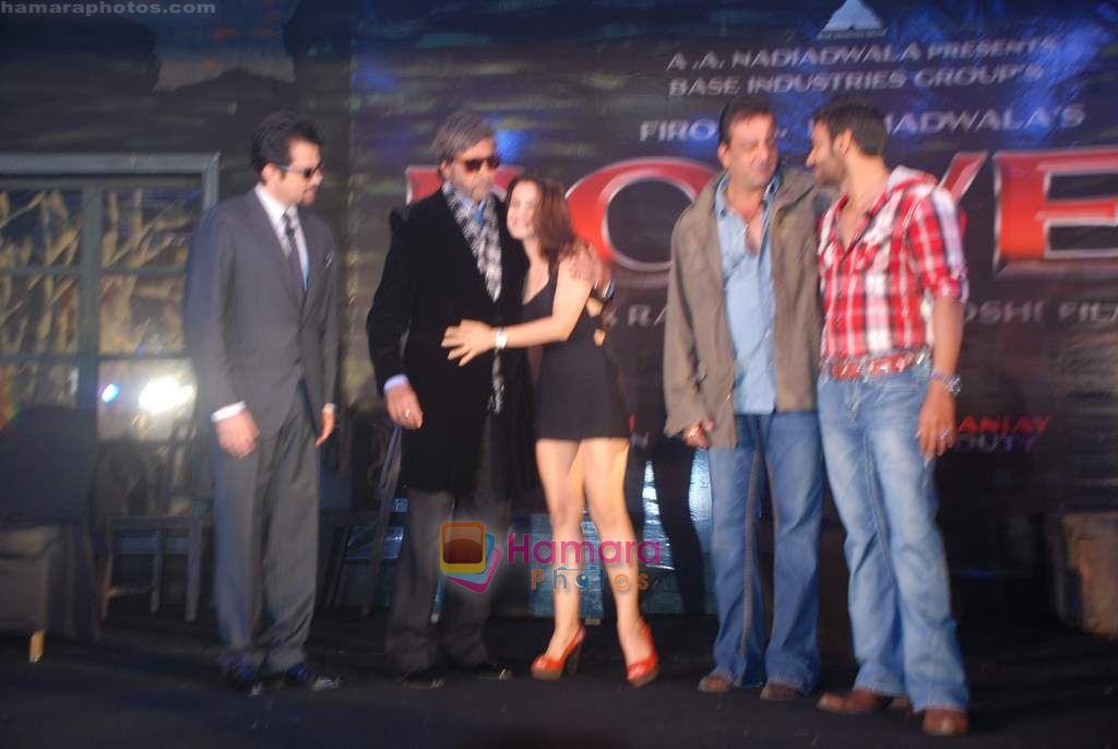 Sanjay Dutt, Anil Kapoor, Ajay Devgan, Amitabh Bachchan, Amisha Patel at Power film Mahurat in J W Marriott on 22nd Sept 2010 
