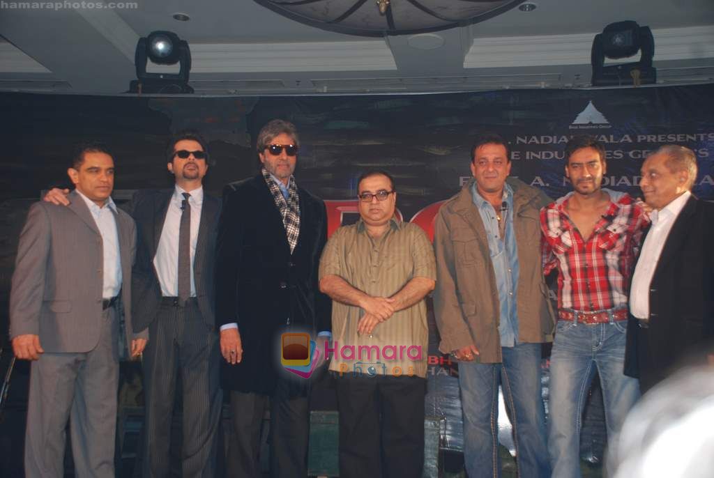 Sanjay Dutt, Anil Kapoor, Ajay Devgan, Amitabh Bachchan at Power film Mahurat in J W Marriott on 22nd Sept 2010 