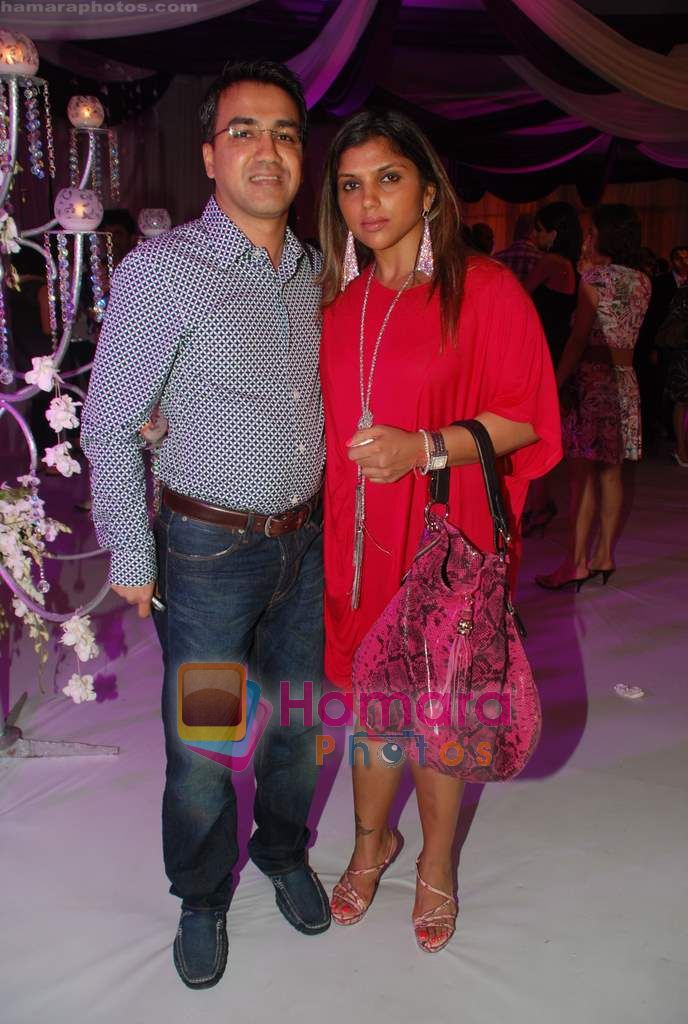 Suneil Agrawala with Sheetal Nahar Agrawal at Diamantina jewellery store launch in Turner Road, Bandra on 23rd Sept 2010
