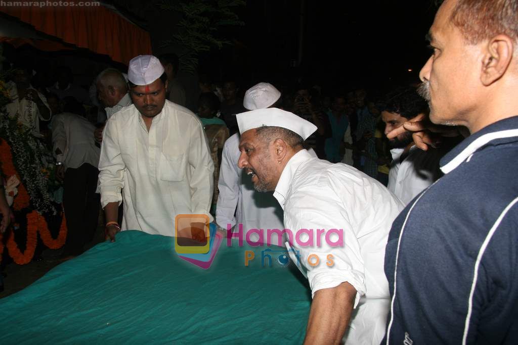 Nana Patekar at Ganesh Visarjan in Mahim on 23rd Sept 2010 