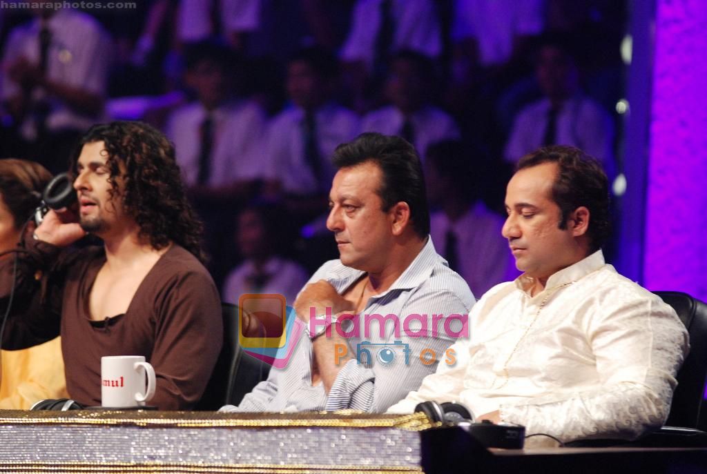 Kangana Ranaut, Sonu Nigam, Sanjay Dutt, Irrfan Khan on the sets of Chhote Ustaad in Mumbai on 27th Sept 2010 