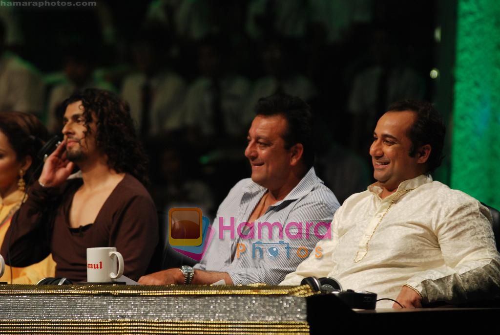 Kangana Ranaut, Sonu Nigam, Sanjay Dutt, Irrfan Khan on the sets of Chhote Ustaad in Mumbai on 27th Sept 2010 